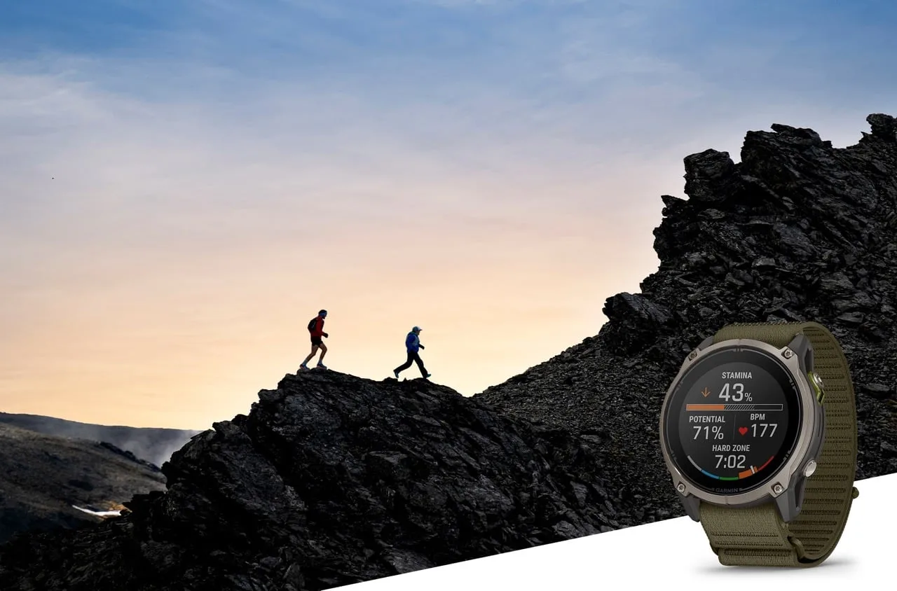 Garmin Enduro 4, en GPS-klocka med 51 millimeters boett och armband i tyg